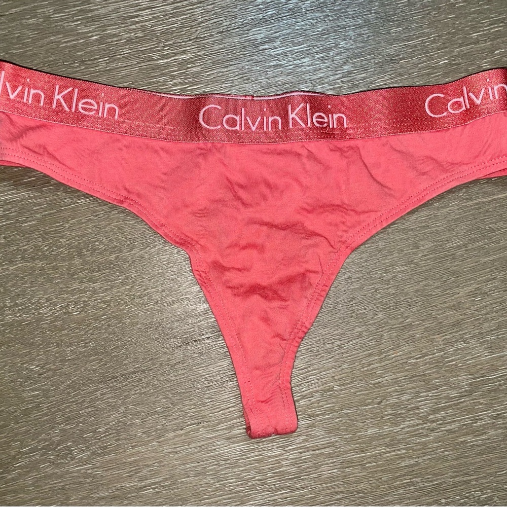 Calvin Klein Underwear Coral Thong Panties